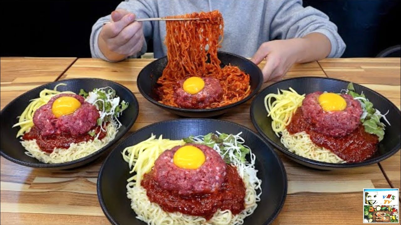 Корейская УЛИЧНАЯ Еда - ТОП Лучших БЛЮД: Острая Корейская ЛАПША Бибим ...