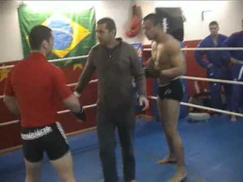 VALE TUDO Frank Llorente vs Ivan 4 INTERCLUB ANACONDA JIU JITSU (27-11-2004)