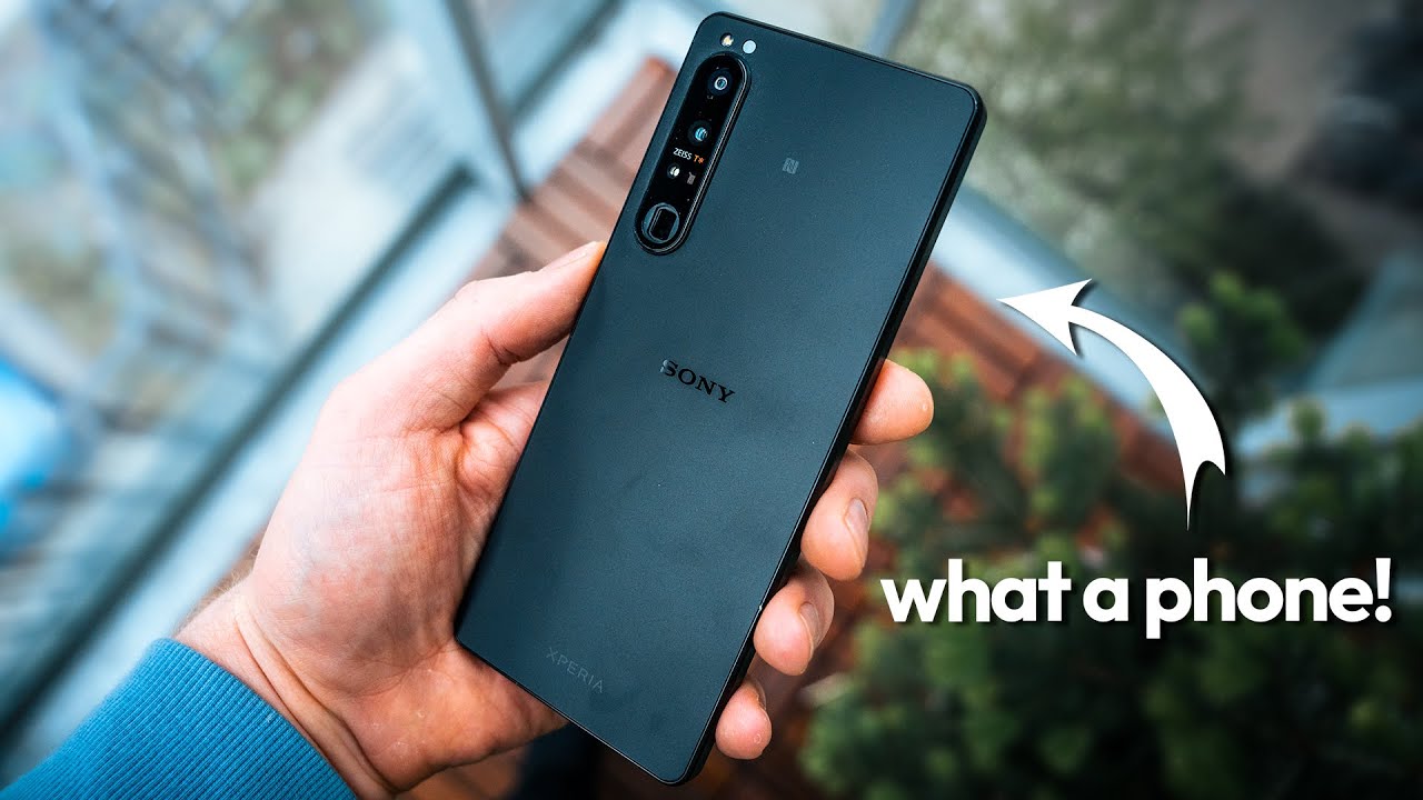 Xperia 1 IV  4K HDR 120fps video recording with a 4K HDR OLED display