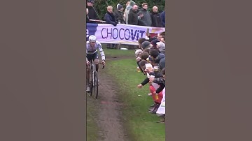 Mathieu Van Der Poel SPITTING on a SPECTATOR 😰🤤 #shorts A few fans couldn