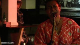 Matajiwa ft. Bonita - Inti @ Mostly Jazz 12/04/14 [HD]