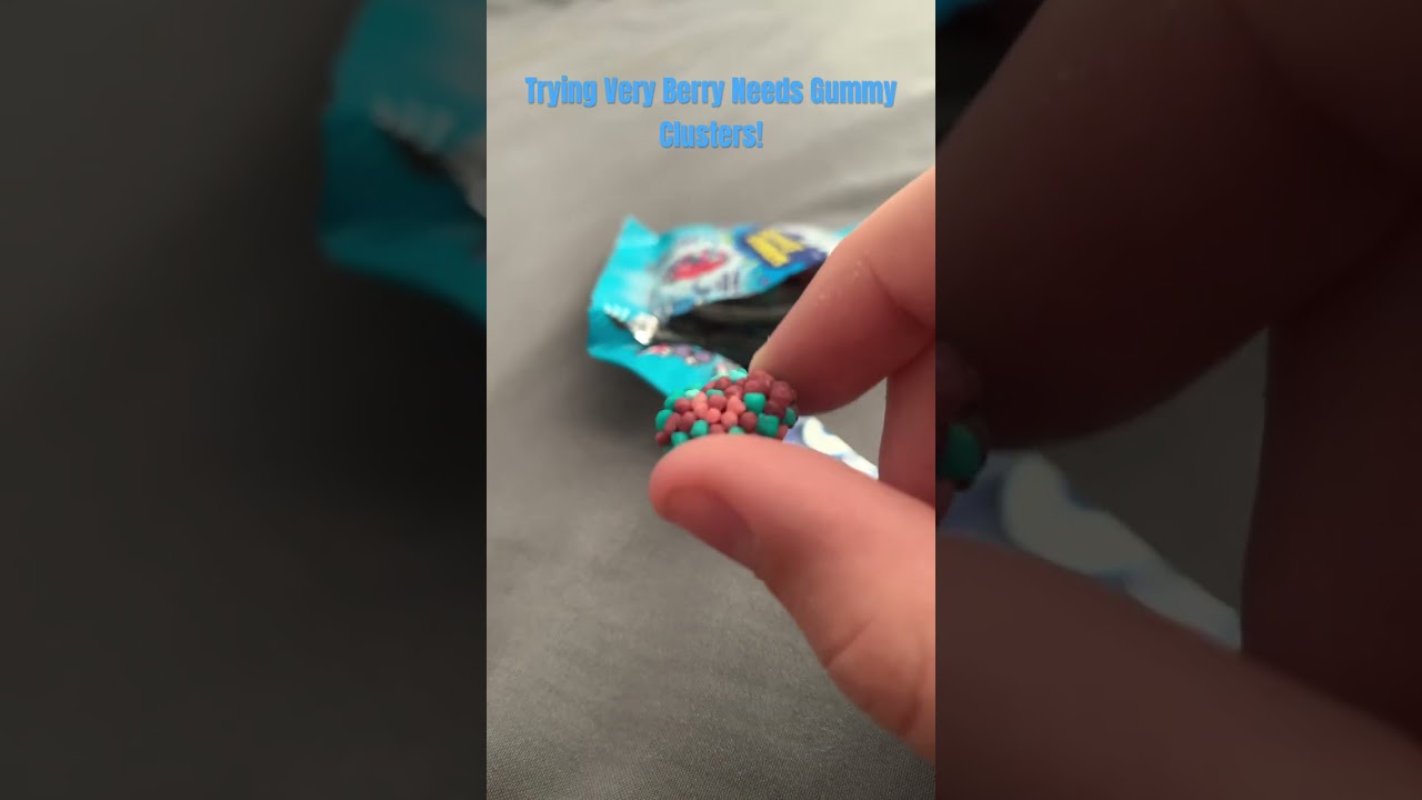 Trying VERY BERRY Nerds gummy clusters! 
