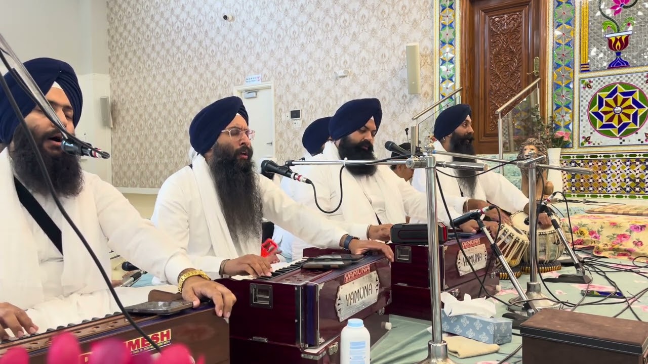 Mil Mere Govind - Surrey BC - Bhai Atamjot Singh Yuba City California Wale