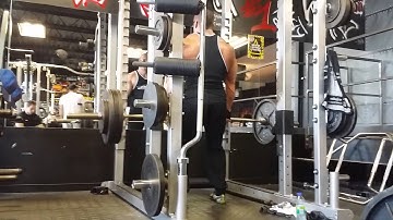 Joey Pyontka / crushing Deadlift