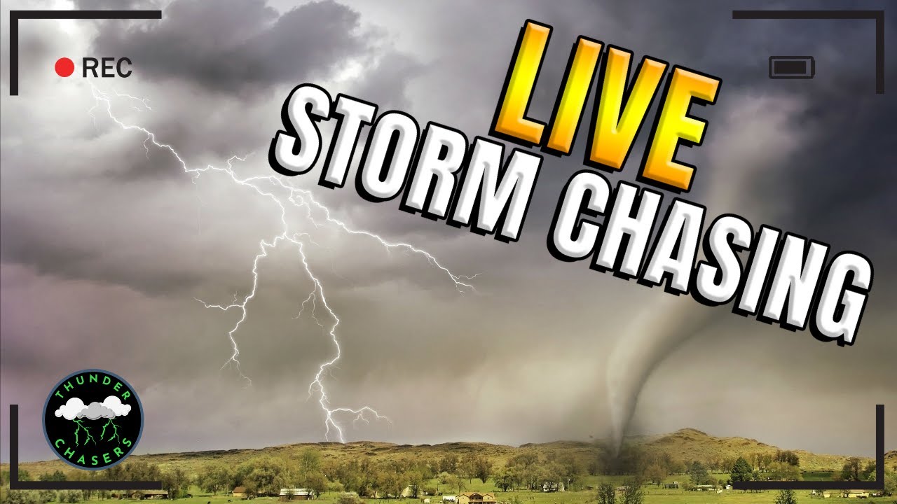 LIVE Storm Chasing - Nighttime Tornadoes in Southern Oklahoma! - YouTube