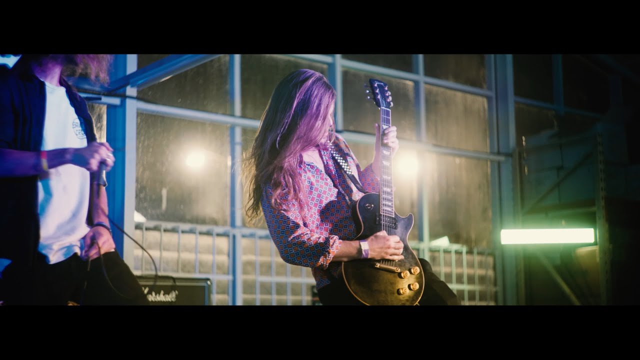 Close to the Bone - Sink In - OFFICIAL MUSIC VIDEO