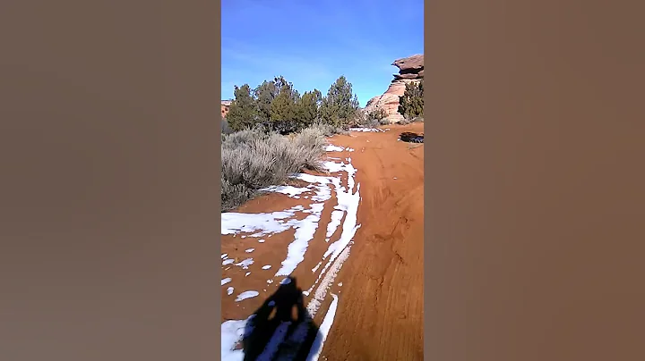 VID_20150106_105...
