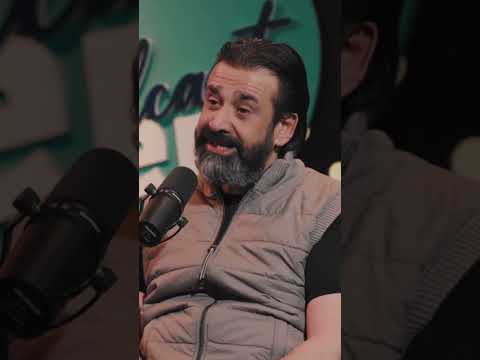 قصة فيلم الفيل الازرق بأجزاءة