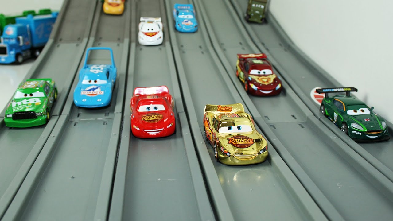 Race Track: Cars 2 Lightning mcqueen - Toy Vehicles Race so Fast! - Машинки Тачки Маквин - YouTube