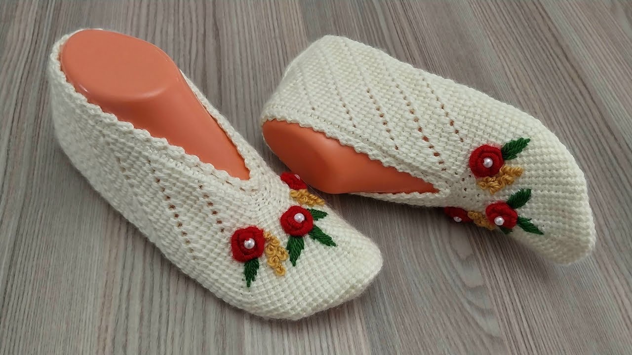 Ajurlu İşlemeli Patik