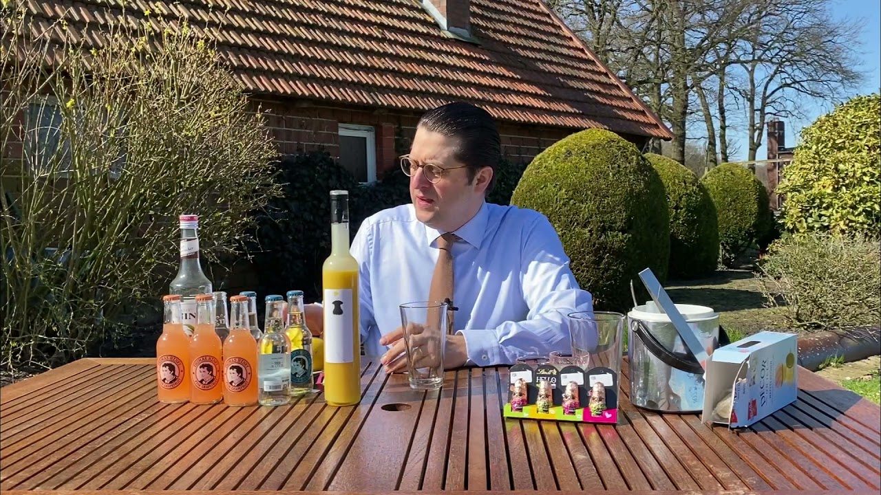 FragMeyer:   Wie trinkt man Eierlikör? Der Snowball Cocktail und neue Verwandte