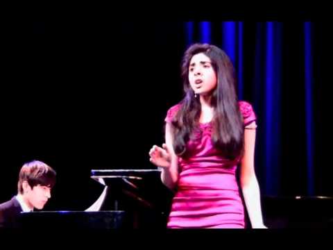 Alyssa's Senior Recital: Giunse alfin..Deh vieni n...