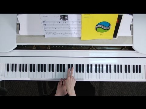 How to Control Your Fingers to Play Piano : Tips on Playing the Piano