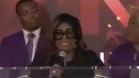 Kim Burrell Shady & Funny In Church