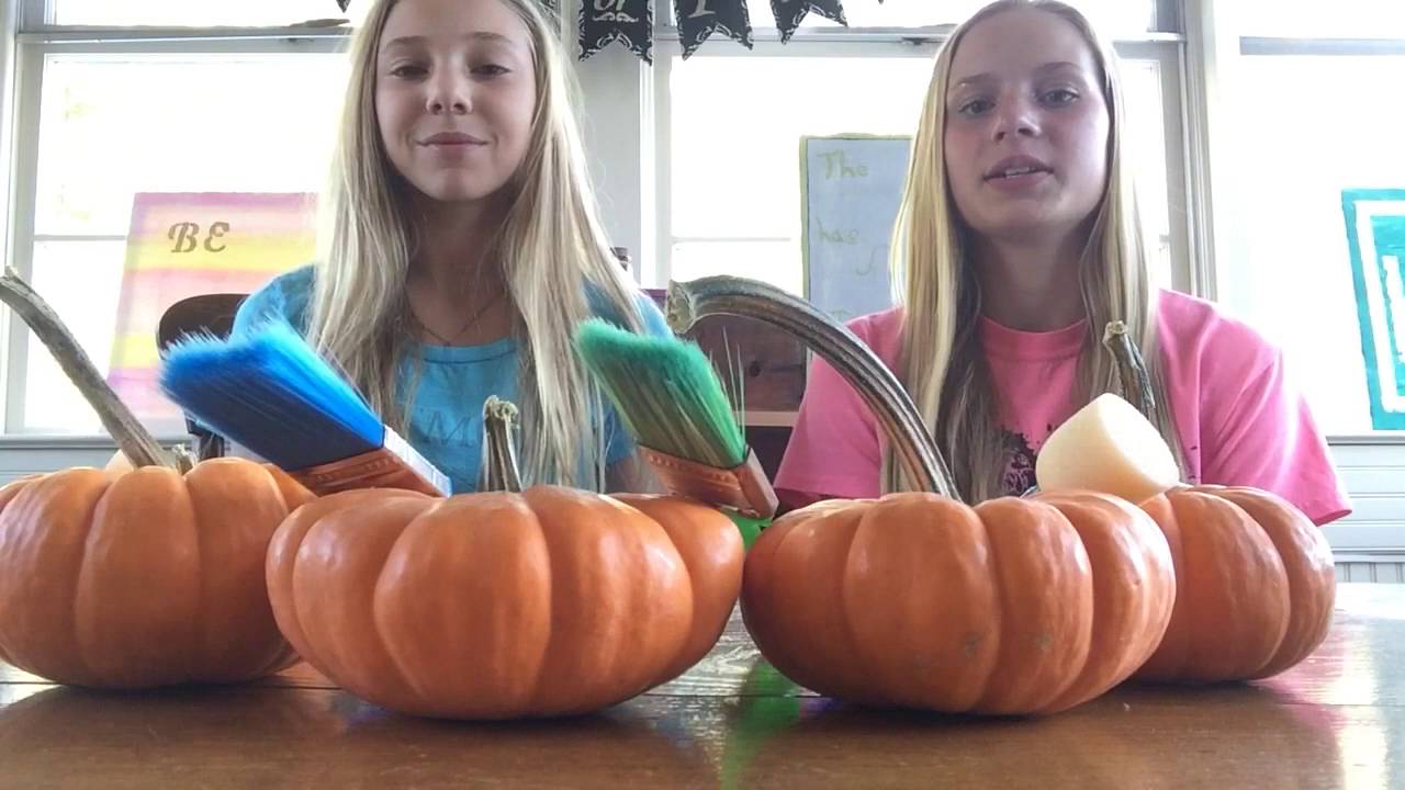 DIY MINI PUMPKIN DECORATING CONTEST! - YouTube
