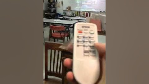 How to operate the dvd/vcr and projector