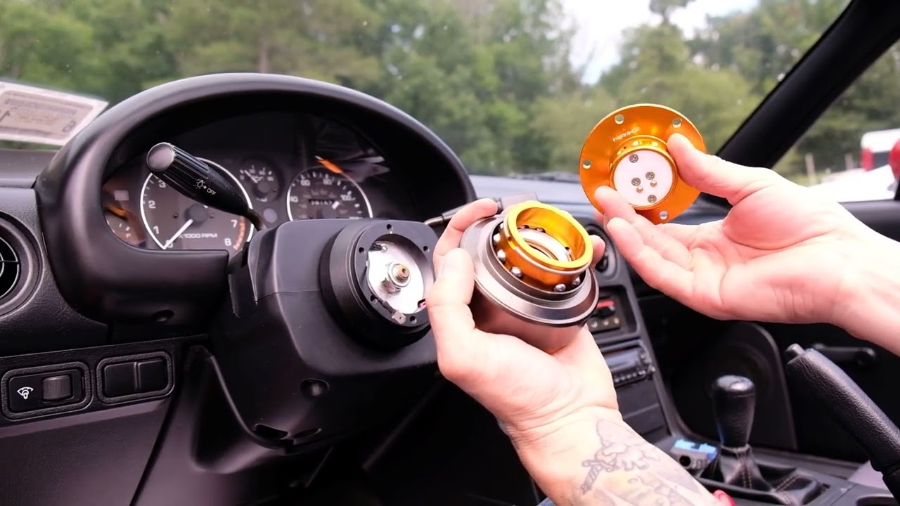 NRG Quick Release Steering Wheel Miata NA - YouTube