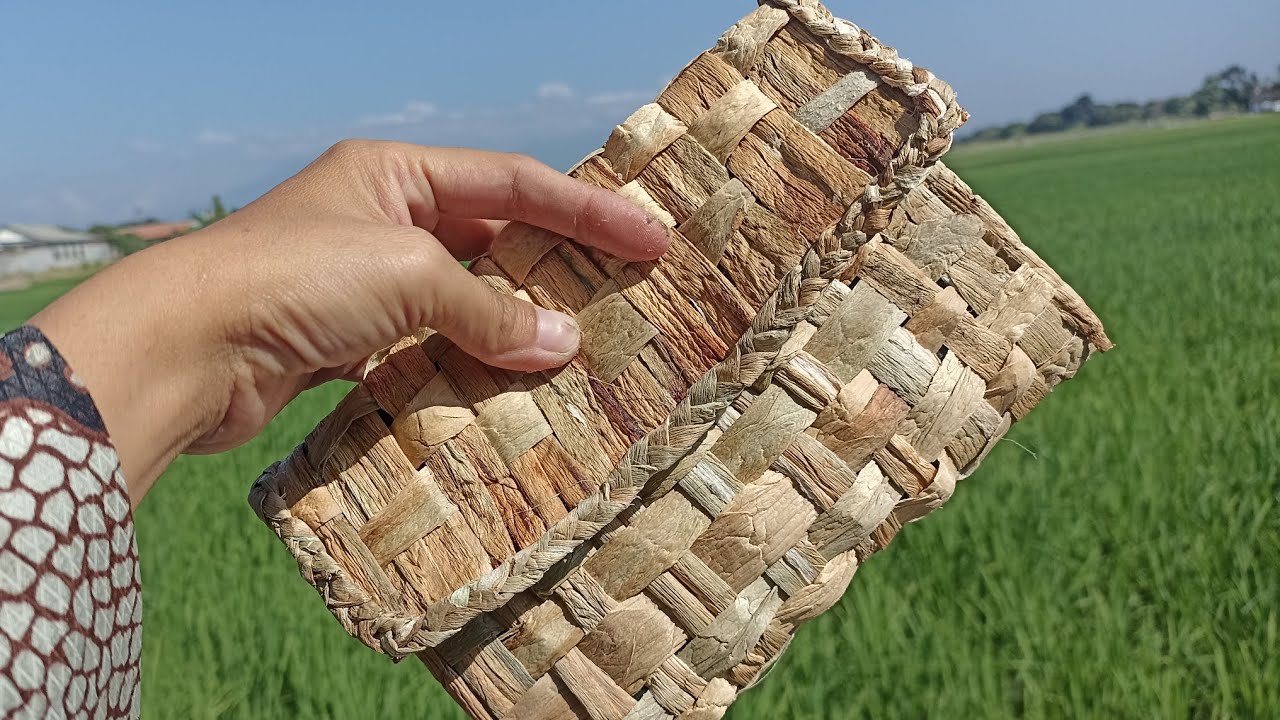 Tutorial membuat dompet dari enceng gondok