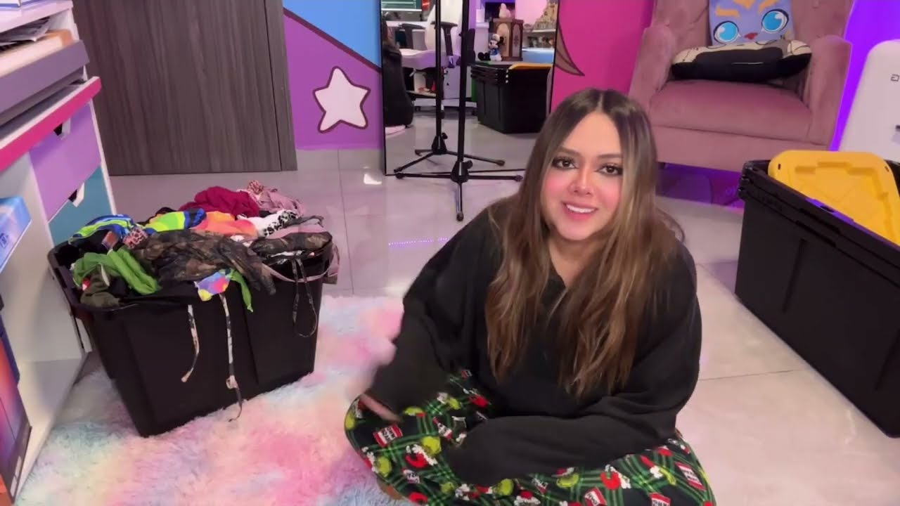 (AB1) female twitch streamer rapid sneeze compilation