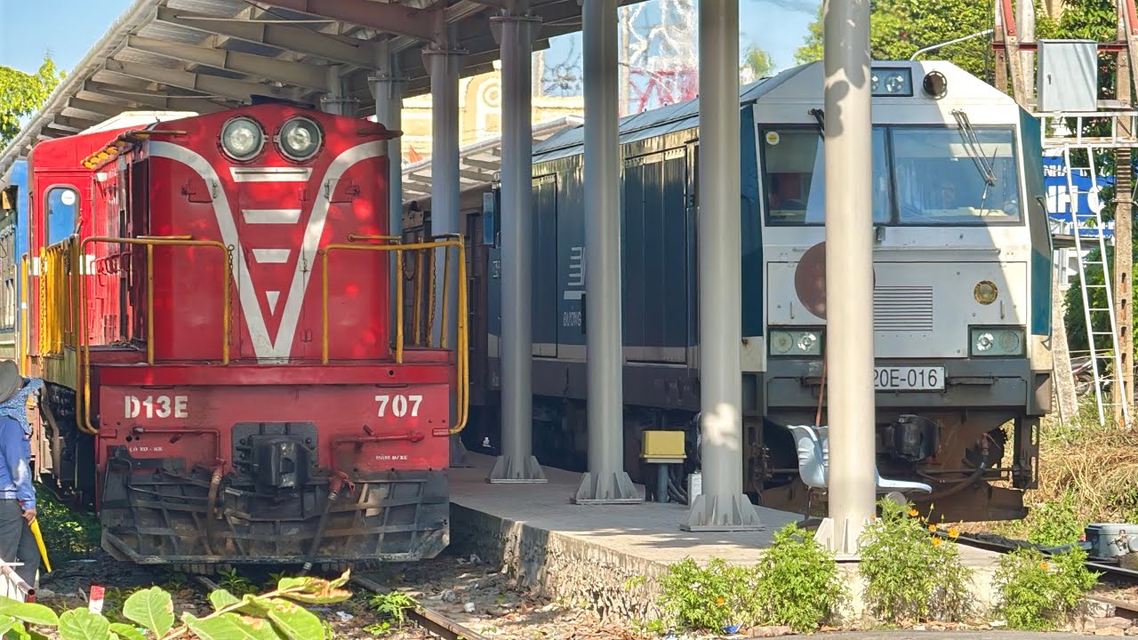 Những Đoàn Tàu Hoả Cuối Năm 2025 - Đi Theo Máy 707 Vào Nhà Máy Xe Lửa Dĩ An Kéo Ram Tàu Khách Về SG