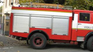 Vigili Del Fuoco - Autopompa Om 160 Sirena Fischio