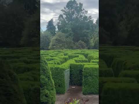 Vandusen Garden Elizabethan