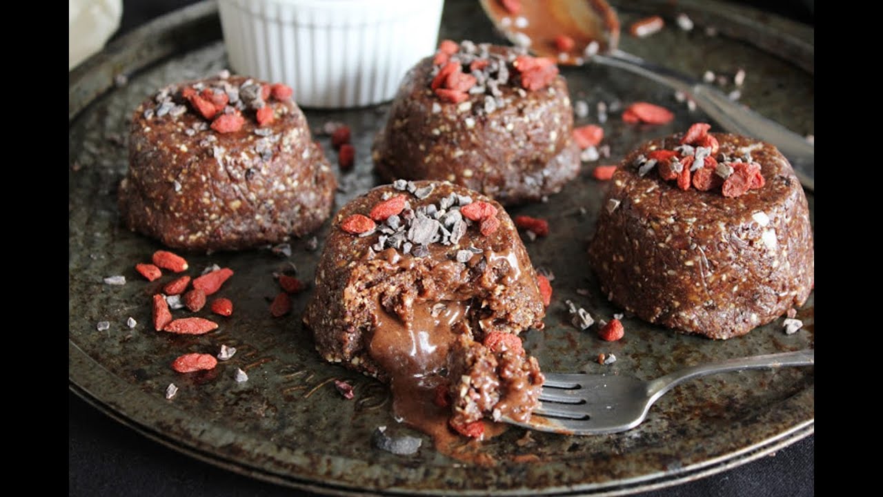 🧁Jak se připravují raw dezerty? Budete překvapeni, jaké je to dobrota! I Snídaně s Novou