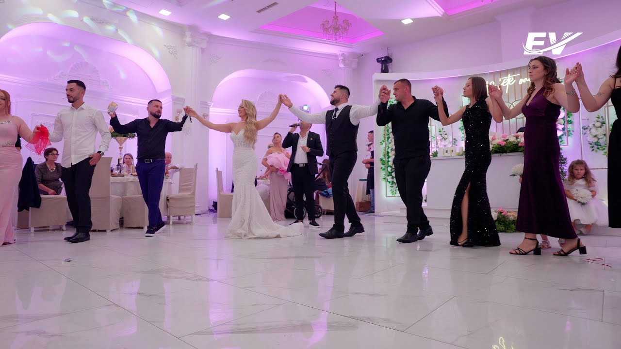 Një nga Vallet më të Bukura në Dasmat Tona, Shoqëria në Valle - Saimir Ahmeti Live // EV Production