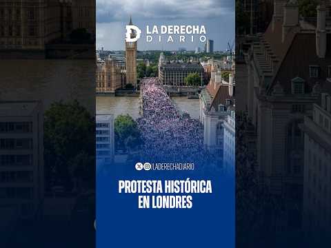 Miniatura del Short: 🇬🇧  IMPRESIONANTE: Decenas de miles de británicos marcharon contra Starmer y la inmigración masiva