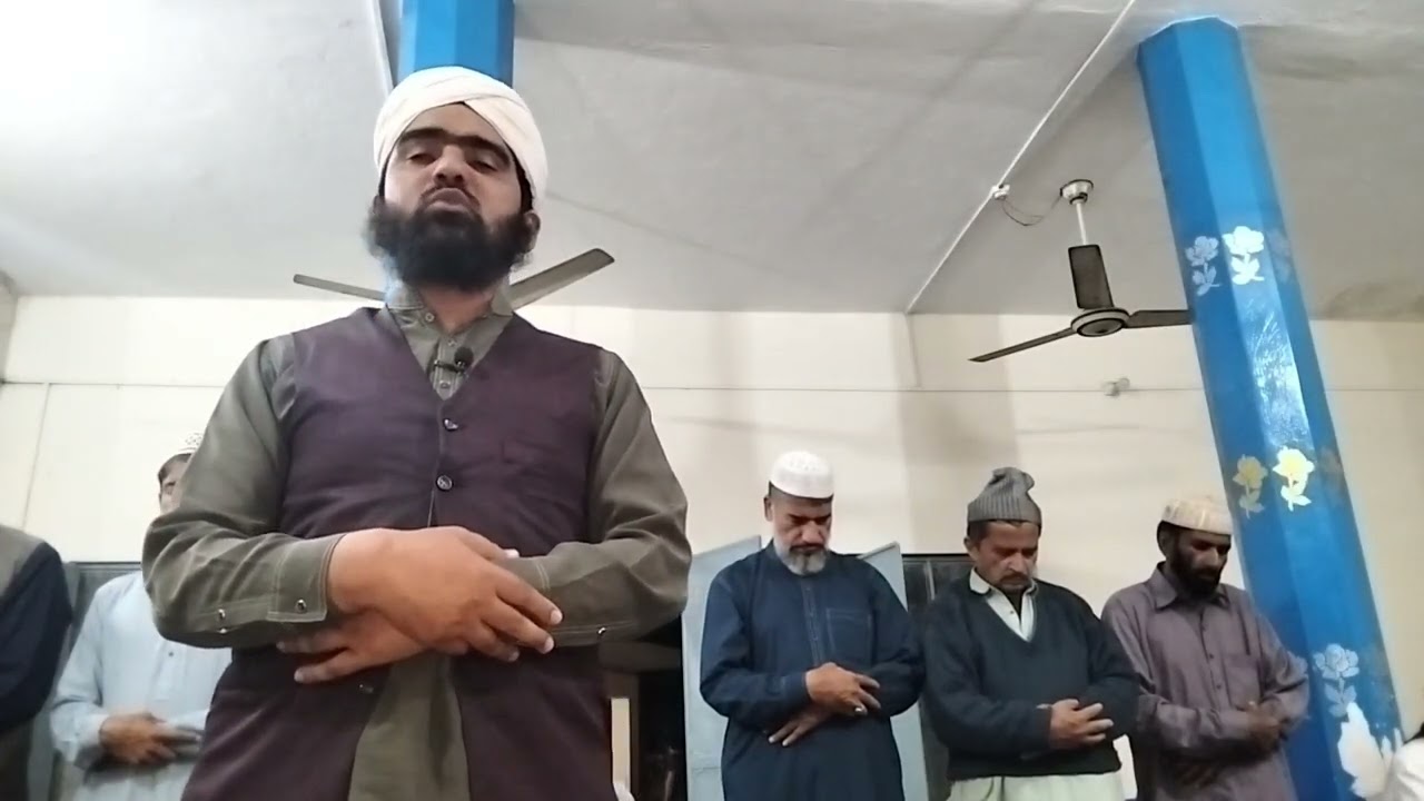 تلاوة القرآن الكريم في صلاة التراويح في السادس عشر من رمضان.