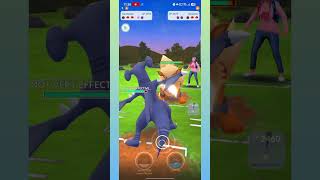 Shiny ✨️ Tapu Bulu 🍃 Clutches on 1 hp in #pokemongo #pokemon #gbl