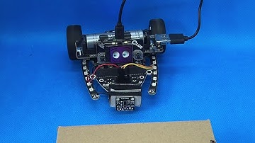 Adafruit CLUE nRF52840 & CircuitPython - Autonomous robot