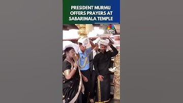WATCH: President Droupadi Murmu Offers Prayers at Sabarimala Temple in Kerala | N18S