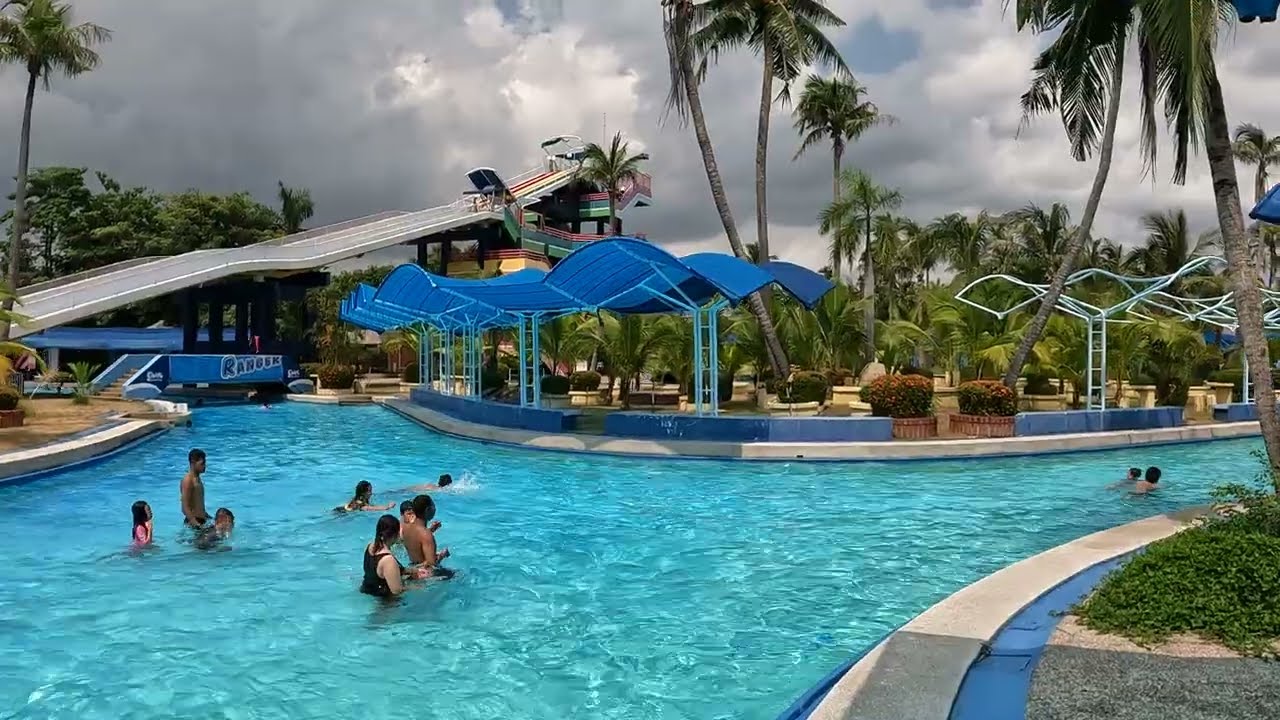 Walking Tour at the Water World of Siam Amazing Park in Bangkok, Thailand [4K UHD]