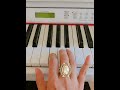 تعلم على البيانو عزف اغنية احلف بسماها وبترابها مع الصولفيج تعلم على البيانو عزف اغنية احلف بسماها وبترابها مع الصولفيج