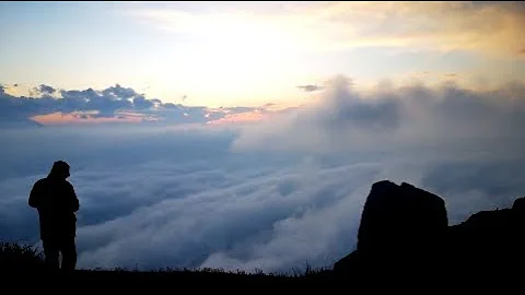 Stunning Sea of Clouds over Nature Reserve - DayDayNews