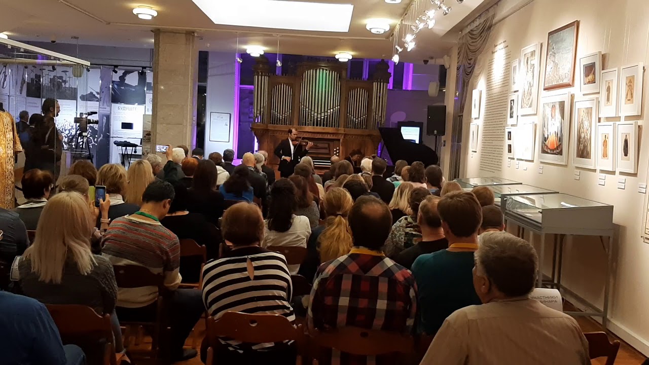 Stradivari Violin Гайк Казазян Музей музыки 2019.14.10 - YouTube