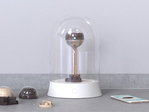 Michiel Cornelissen Ontwerp designs XOCO, a 3D printer for chocolate