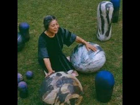 Toshiko Takaezu: Worlds Within