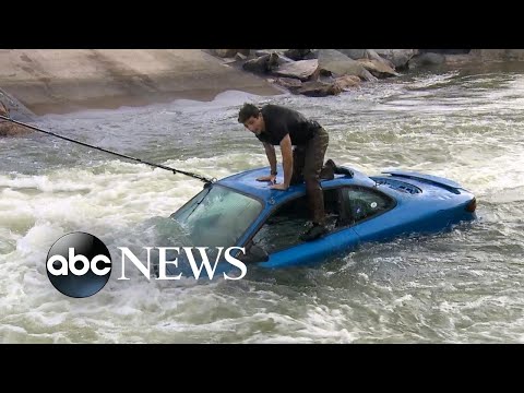 How to safely escape a flash flood l ABC News