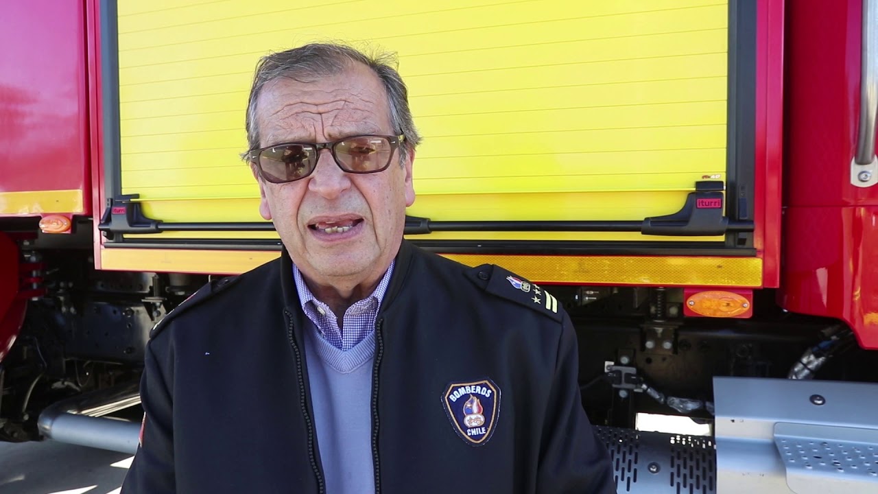 Bomberos de San Pedro y Alhué reciben nuevos carros bomba por más de 345 millones de pesos.
