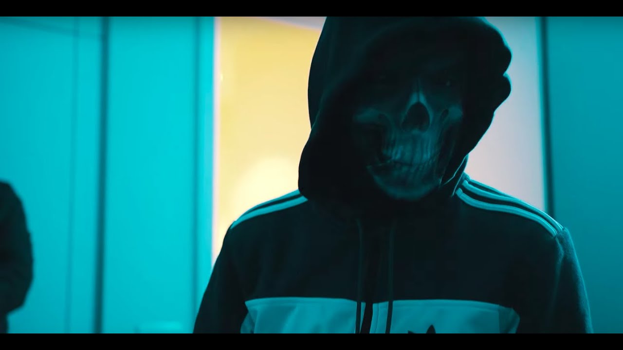 #Malistrip Richi - Oh Please! (BASS BOOST) - YouTube