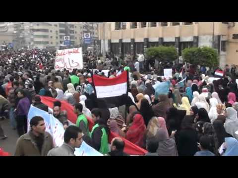 نساء المحلة سيسقطون الرئيس 