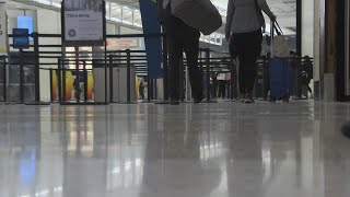 Airline meltdown continues as thousands try to make it home