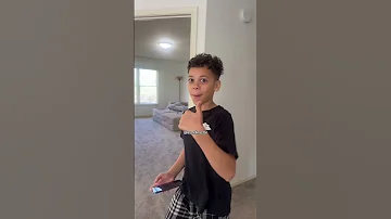 Apple Pay PRANK Gone WRONG 