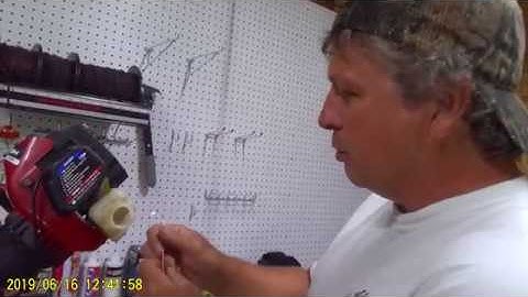 How To Replace The Fuel Filter On A Weed Eater