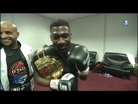 Cedric Doumbe, sacré champion du monde de kickboxing