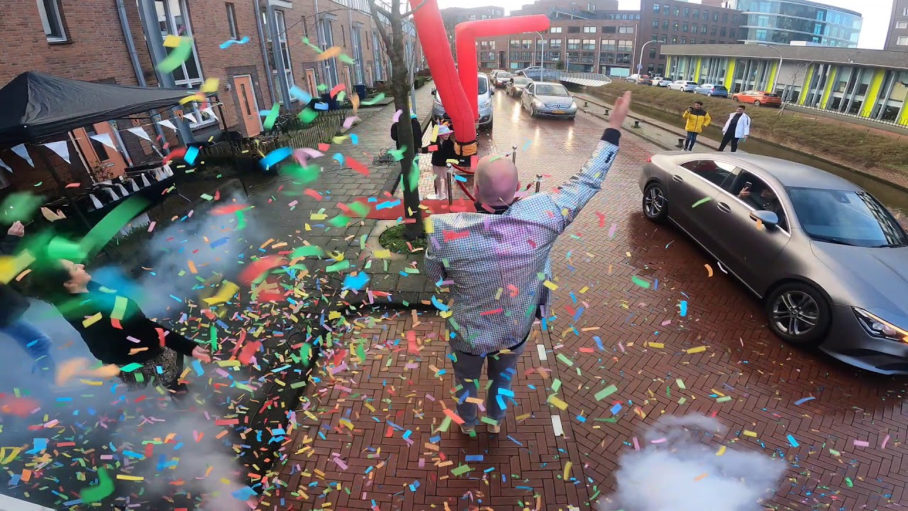 Feestje-cadeau.nl / Drive-by verjaardag Jason(12) & Selina(7)