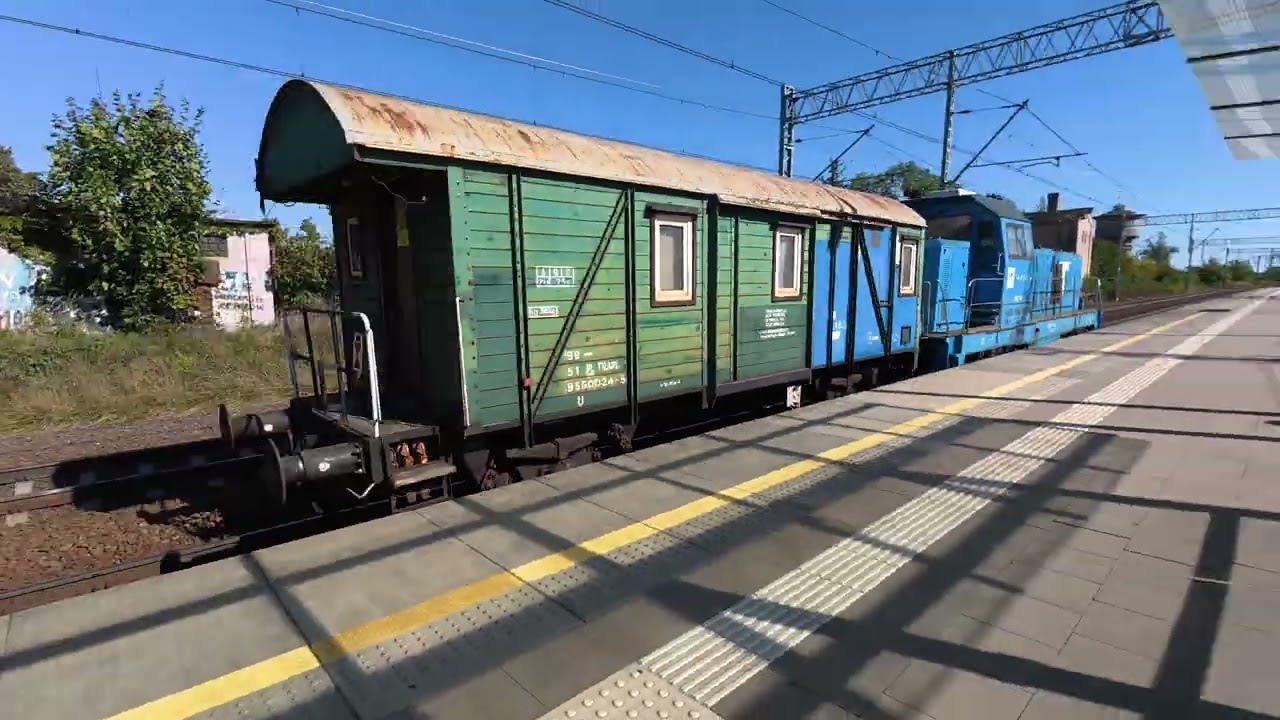 Kilka składów w Bojanowie.