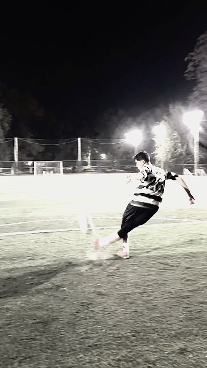 Bu zarba qanday nomlanadi? #uzbekistan #football #gollar #futbol #footballskills #stadium #challenge